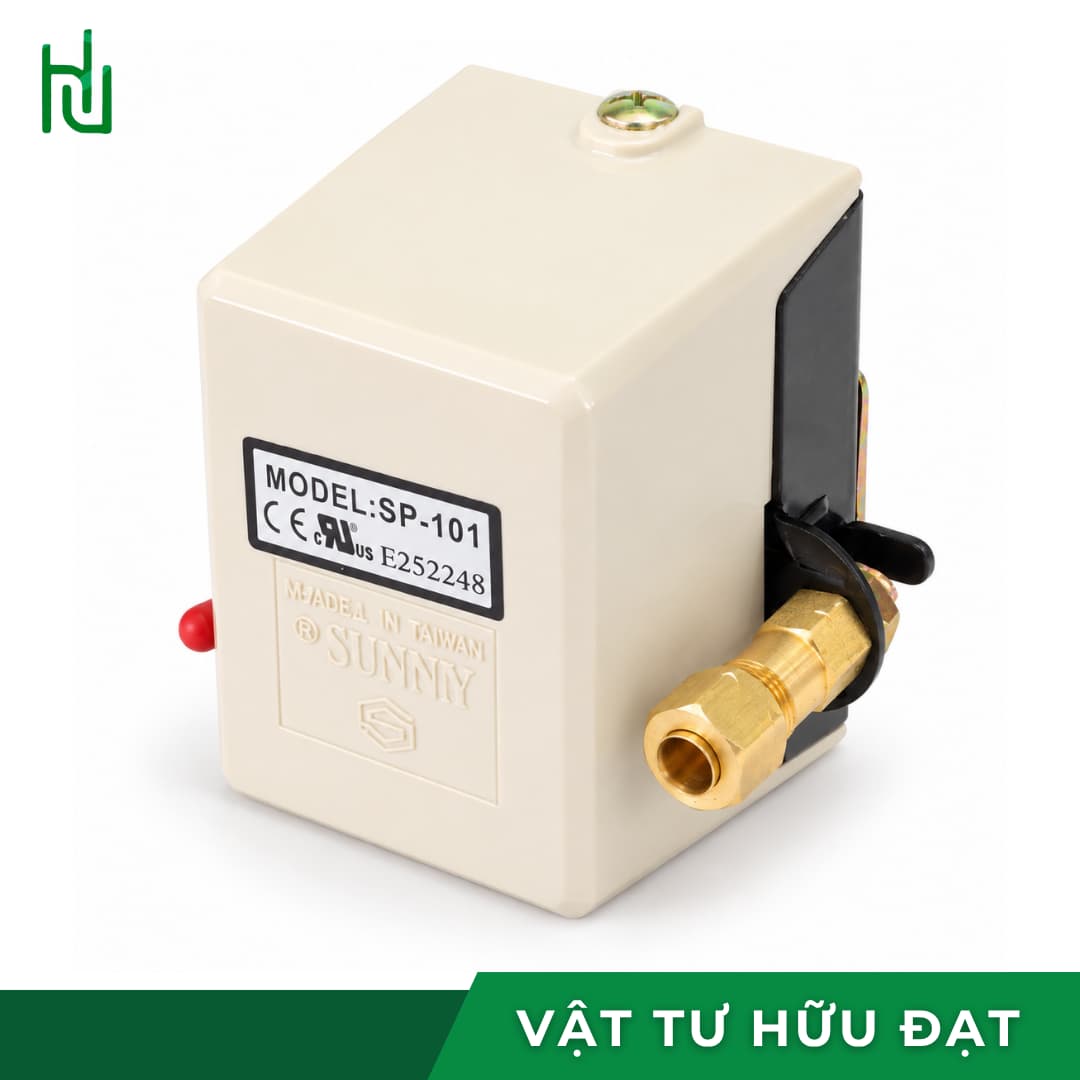 Hai vít chỉnh P và Diff trên nắp rơ le áp suất Sunny